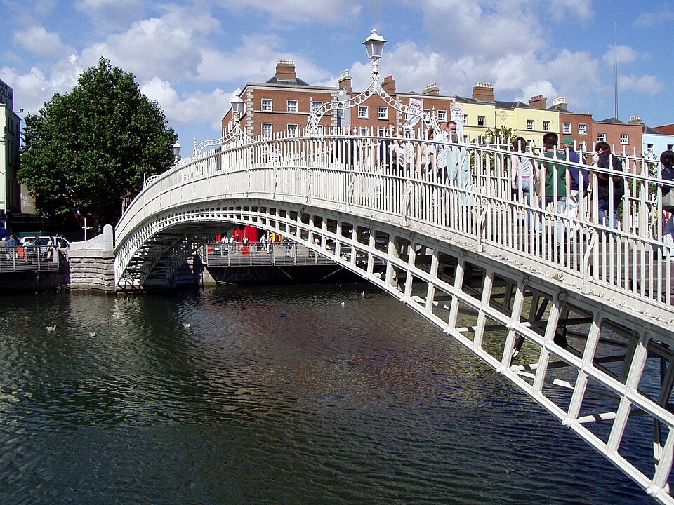 Ha'penny Bridge in Dublin